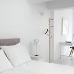 Chloe Вилла *