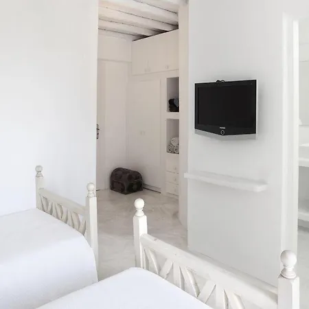 Chloe - Private Beachfront Villa
