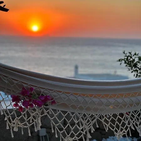 Villa Chloe - Private Beachfront Mykonos Town