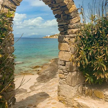 Villa Chloe - Private Beachfront